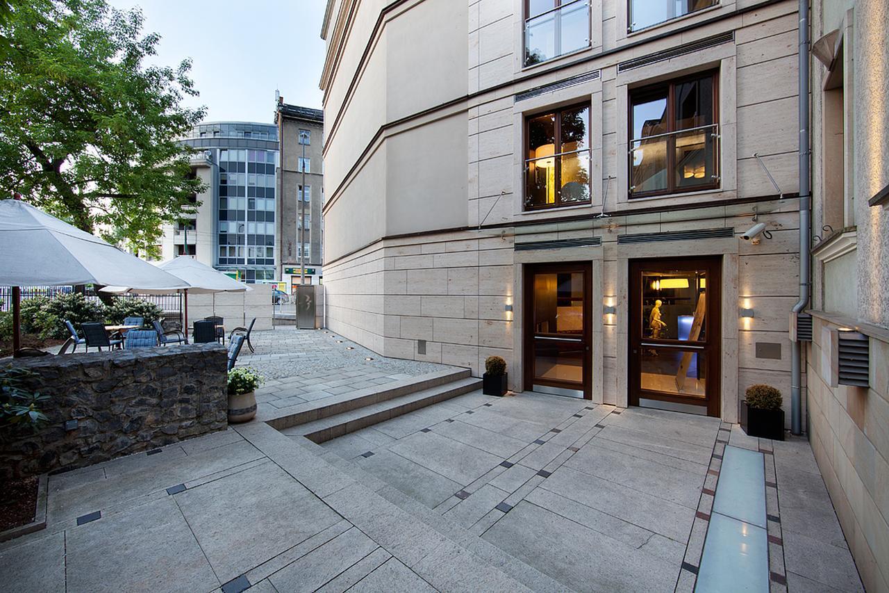 Niebieski Art Hotel & Spa Krakow Dış mekan fotoğraf The courtyard of the hotel